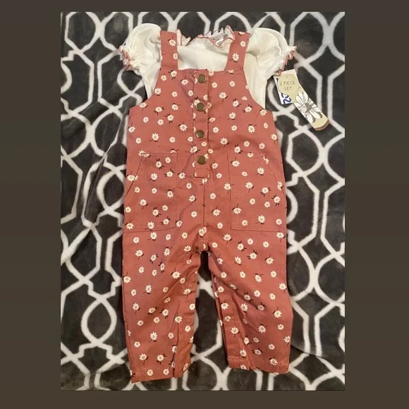 Toddler Girl flower Overalls - Picture 2 of 2